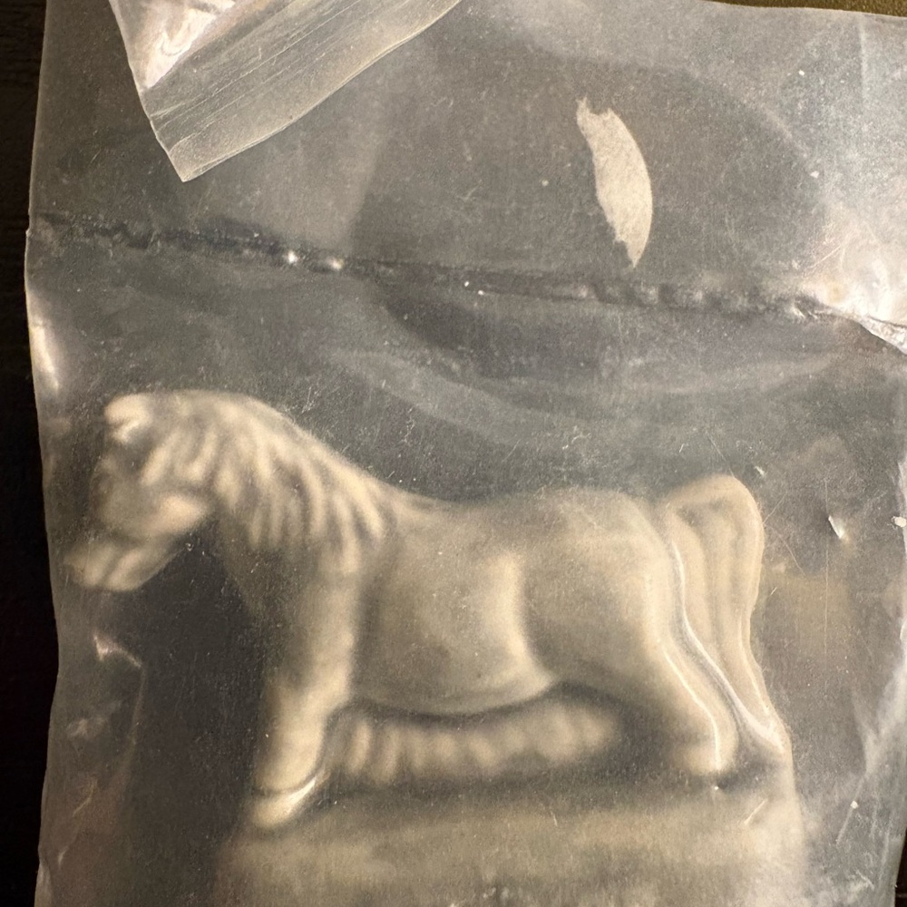 Wade Whimsie Grey Pony